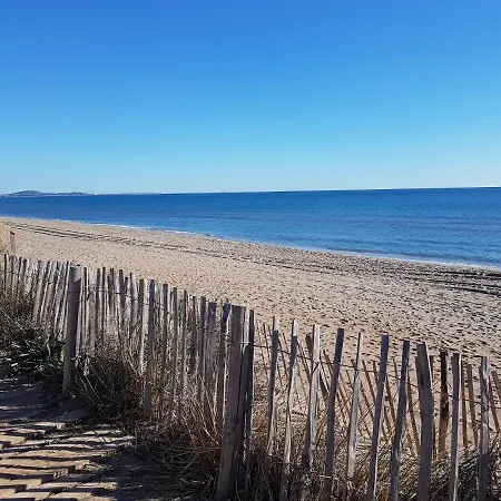 Domaine De Tamaris, A 600m De La Plage, 3 Et Sejour Clic Clac, Wifi, Cuisine Climatisee, 7 Couchages Animations Et Piscines En Supplement - Lrtams10