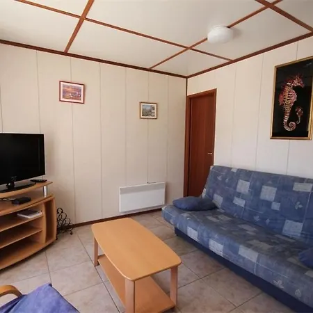 Villa Domaine De à 600m De La Climatisée, Wifi, 3 7 Couchages Animations Et Piscines En Supplément - Lrtams10