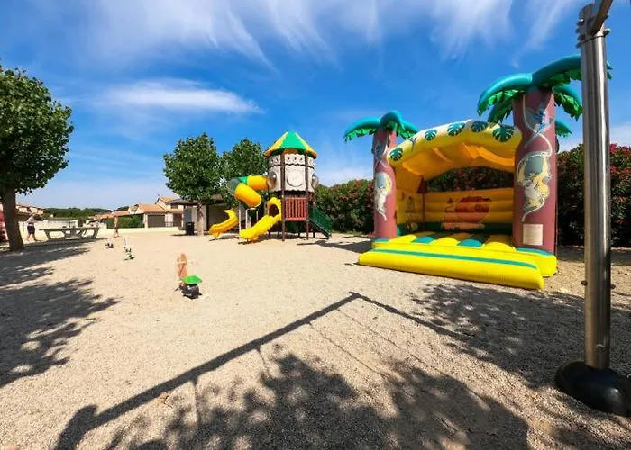 Domaine De Tamaris, A 600m De La Plage, 3 Et Sejour Clic Clac, Wifi, Cuisine Climatisee, 7 Couchages Animations Et Piscines En Supplement - Lrtams10 Villa *