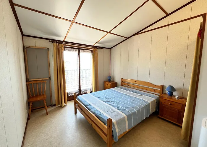 Domaine De Tamaris, A 600m De La Plage, 3 Et Sejour Clic Clac, Wifi, Cuisine Climatisee, 7 Couchages Animations Et Piscines En Supplement - Lrtams10 Villa Portiragnes